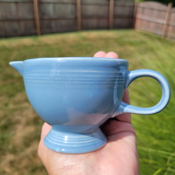 Fiesta Individual Creamer ~ P86 Periwinkle Blue ~ GUC ~ Retired Fiestaware - Picture 8 of 16